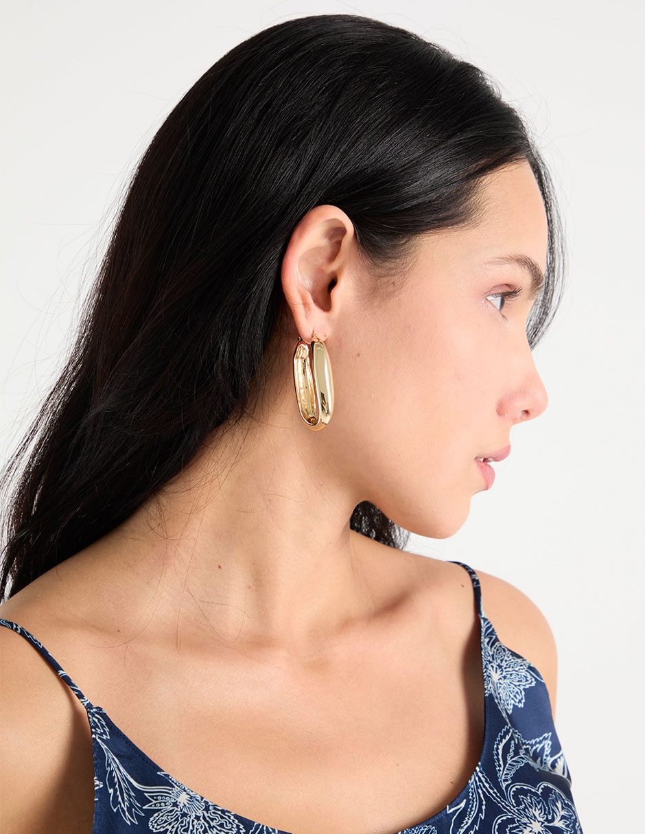 Aretes largos ovalados con acabado pulido 4