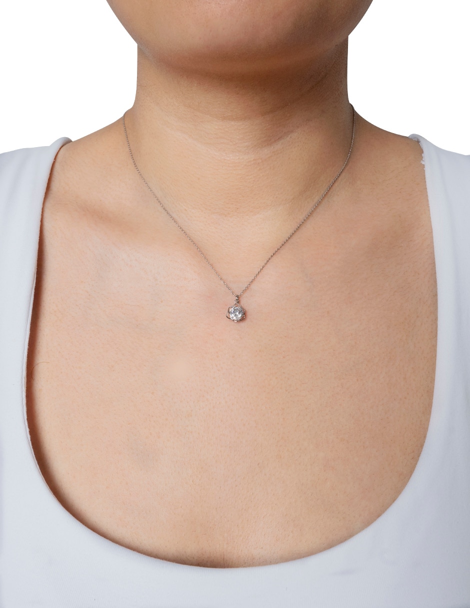 Collar con dije de flor 2