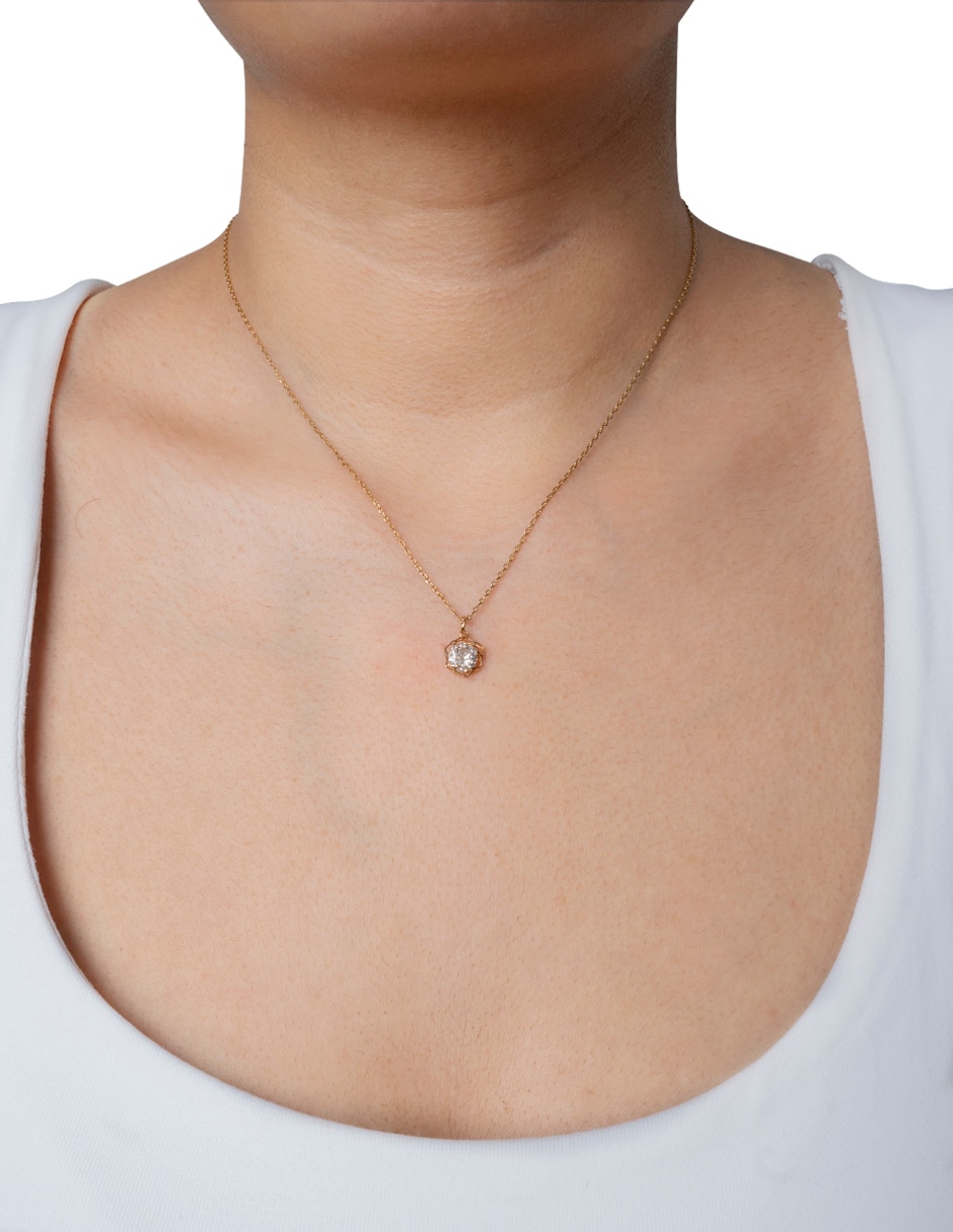Collar con dije de flor 2
