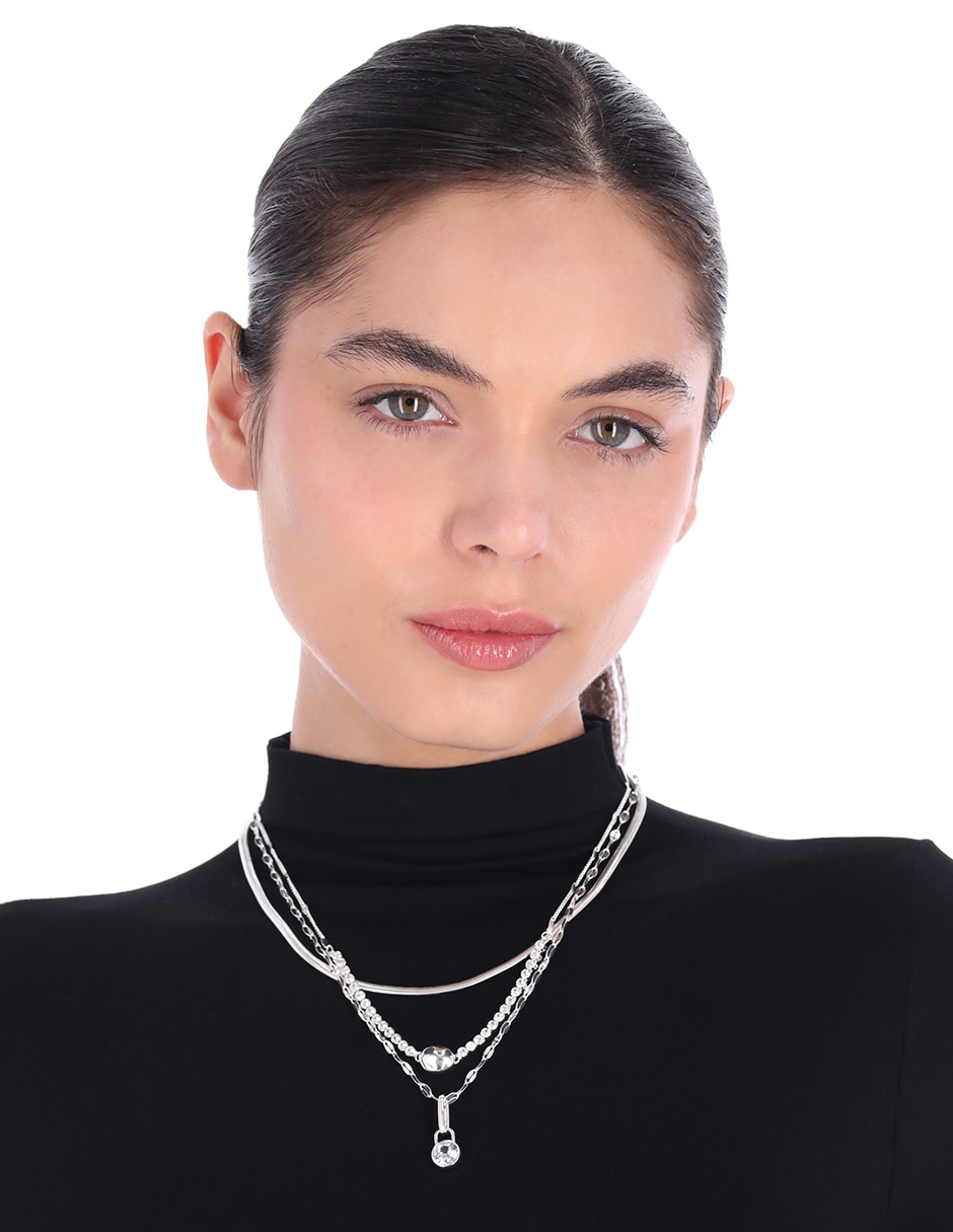 Collar con dije 3