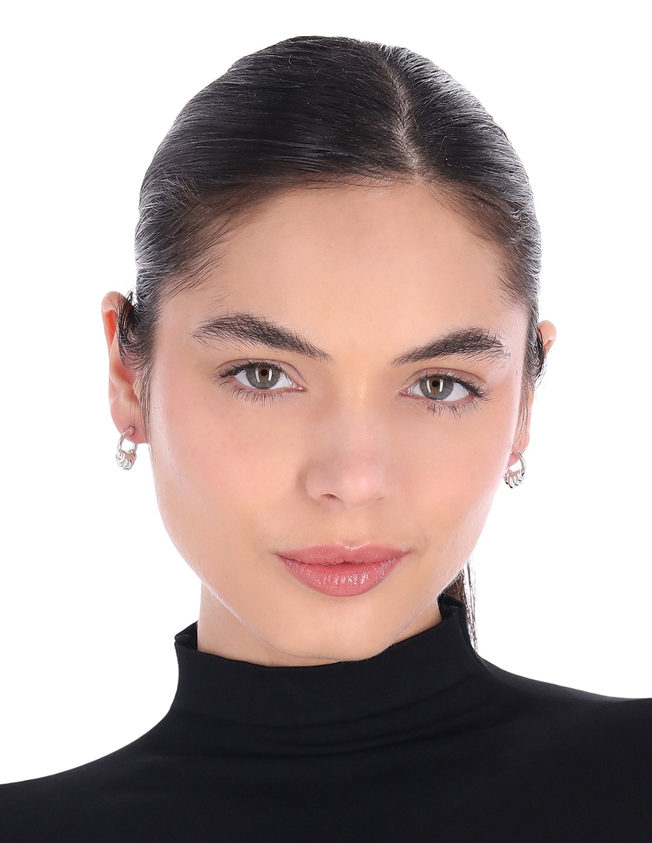 Set de aretes con acabado pulido 3