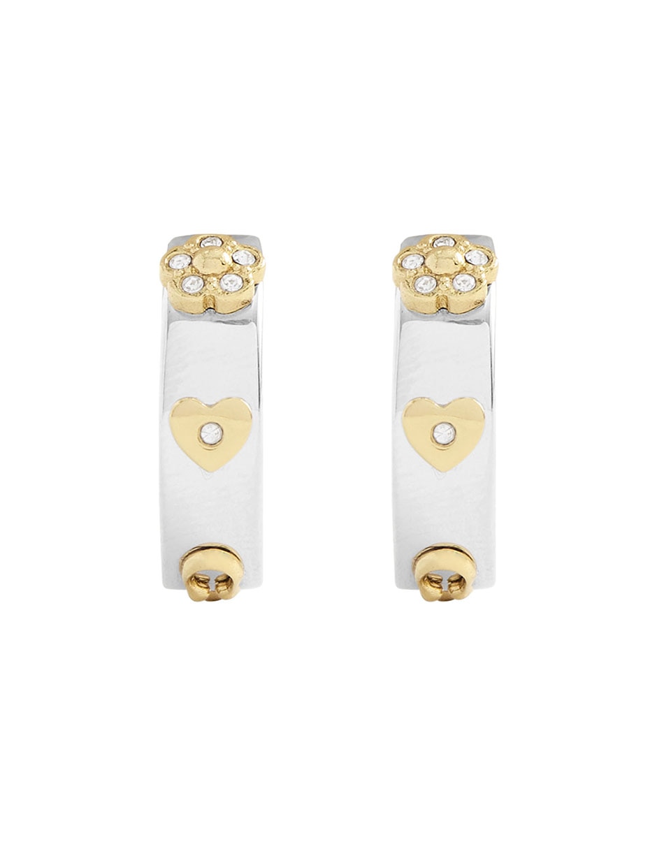 Aretes huggies con acabado brillante
