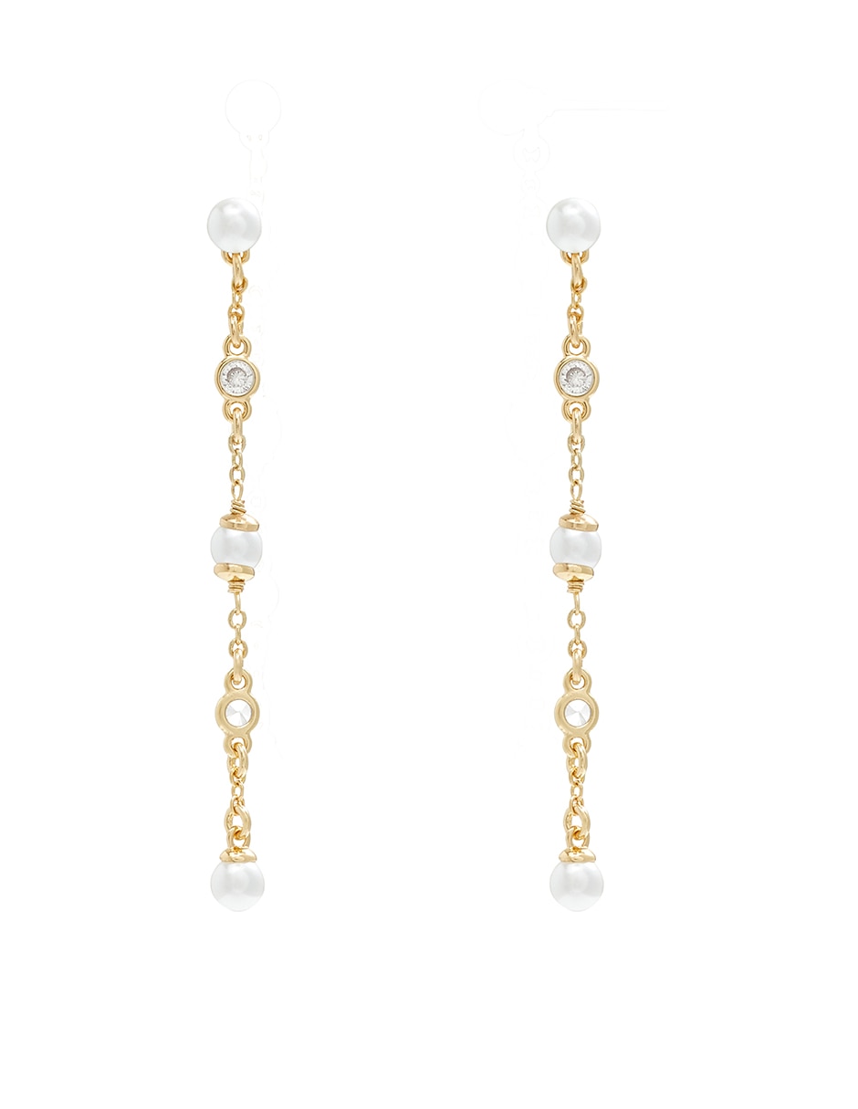 Aretes largos con acabado liso brillante