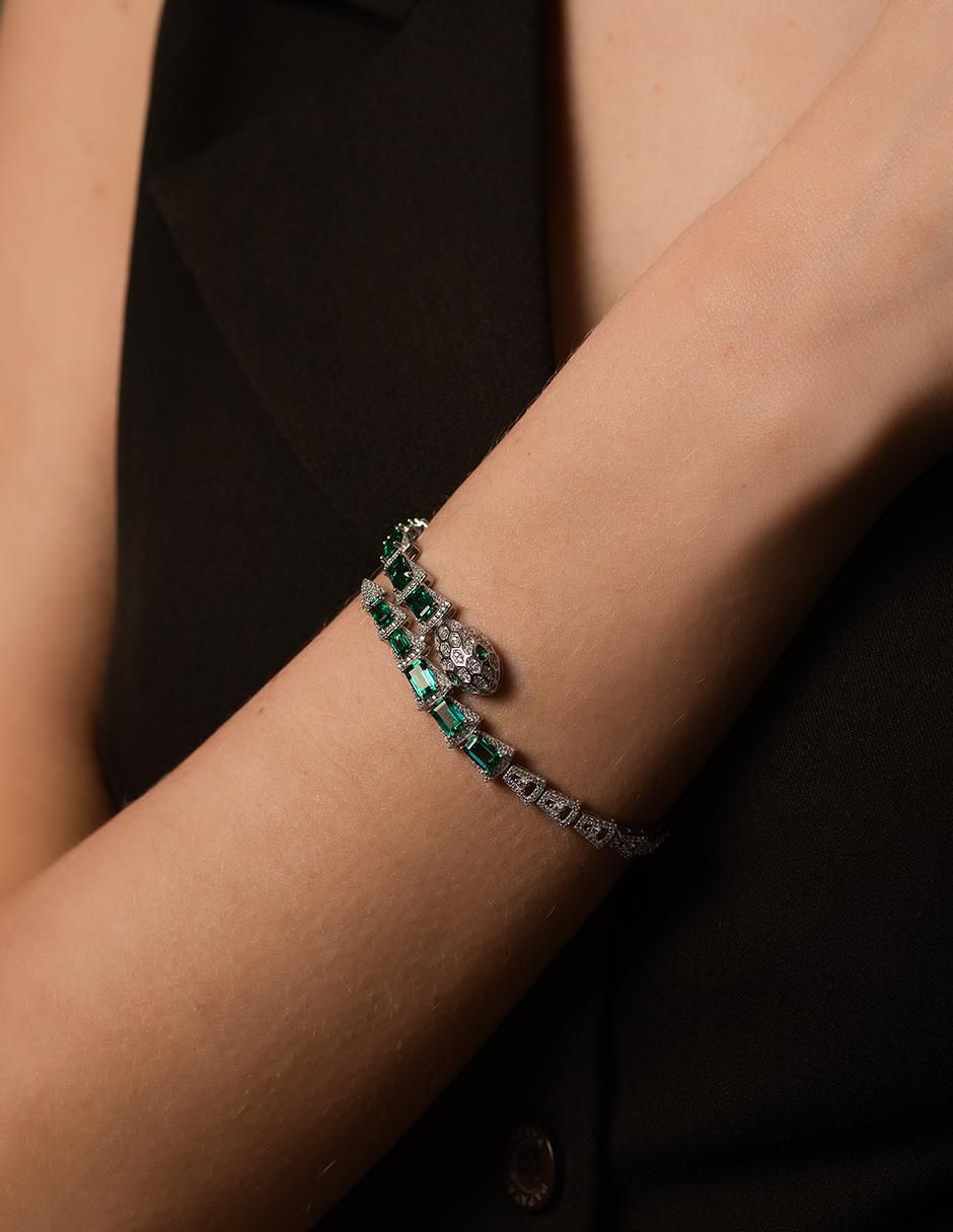 Brazalete de plata con esmeralda P 925 con acabado liso 3