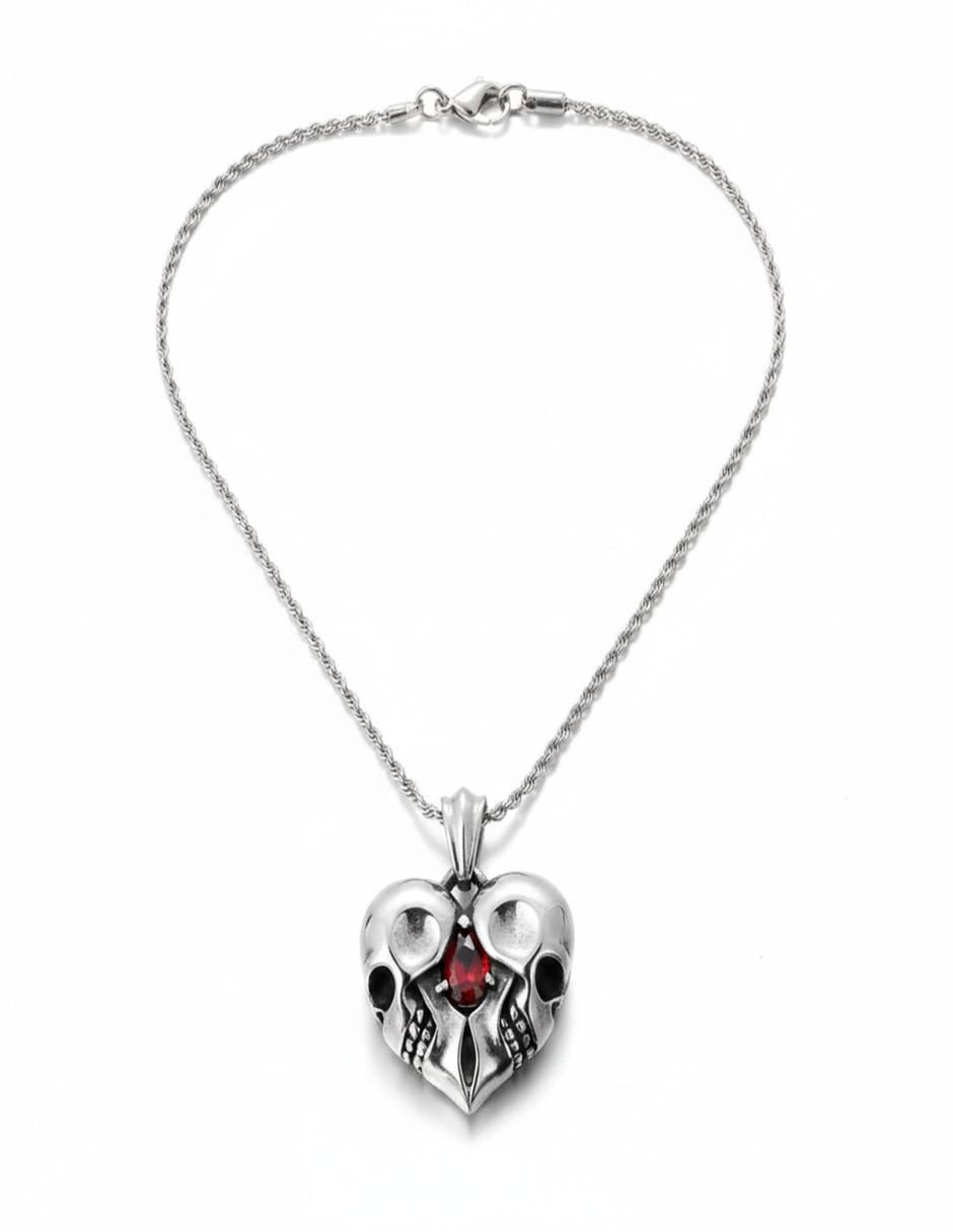 Collar con dije calavera de corazón 2