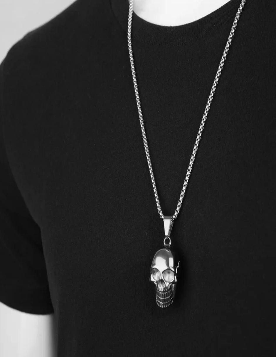 Collar con dije de calavera 4