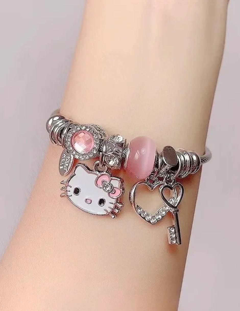 Aretes, collar y pulsera de figura Hello Kitty 2