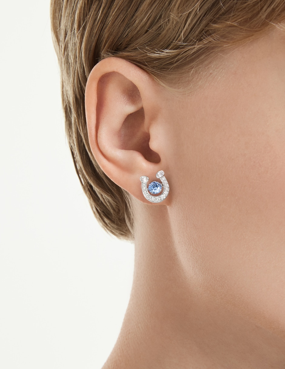 Aretes cortos de herradura con acabado brillante 5