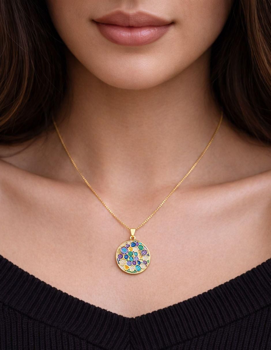 Collar con dije circular Chromia 18 K 3