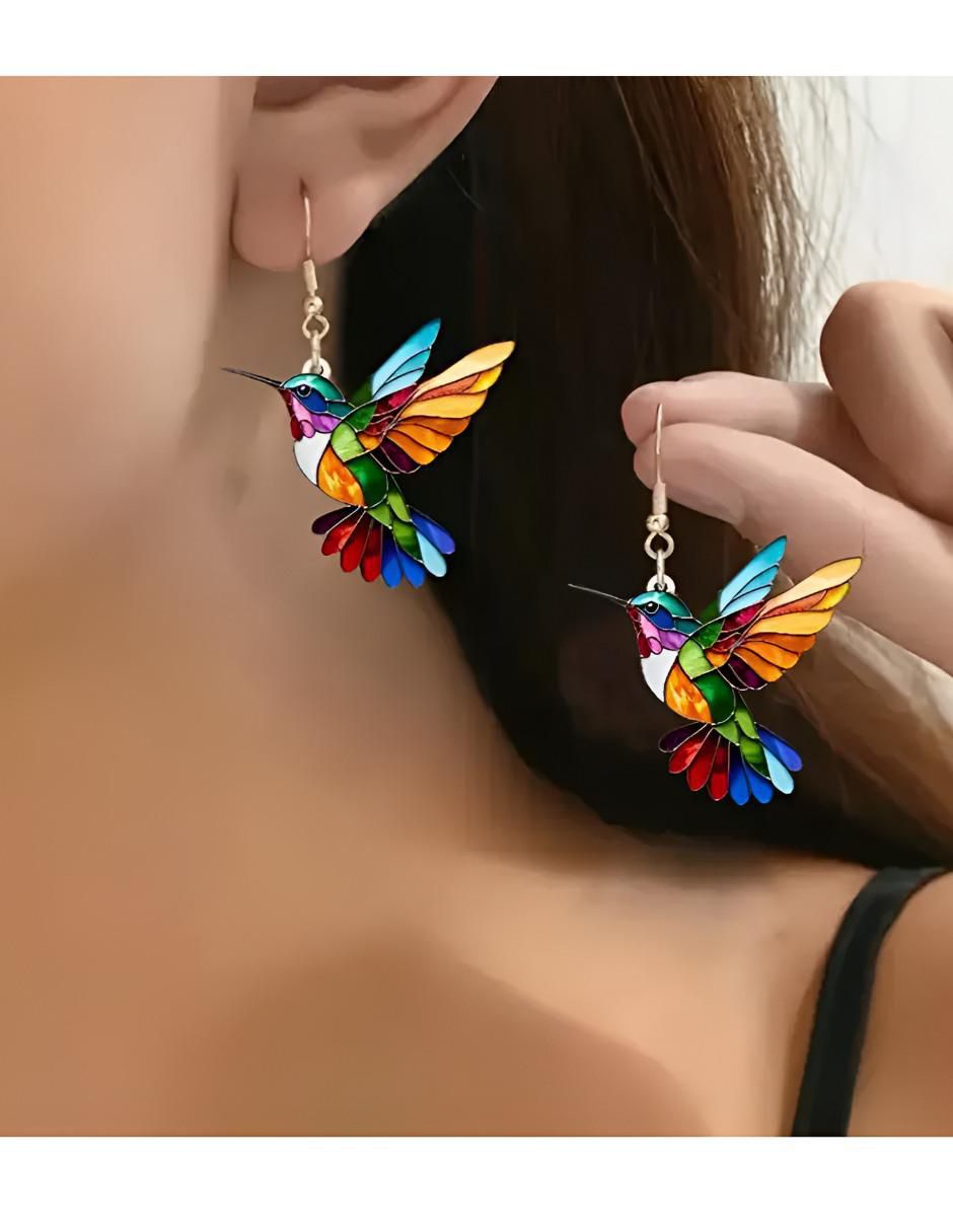 Aretes cortos de colibrí con acabado brillante 4