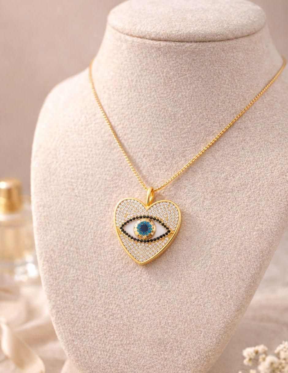 Collar con dije de corazón con acabado baño de oro 18 K 3