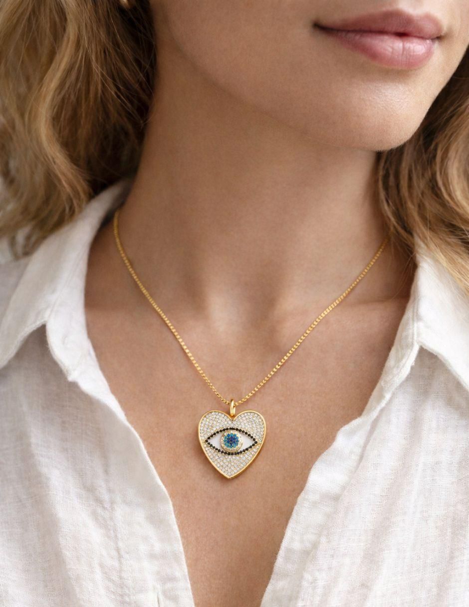 Collar con dije de corazón con acabado baño de oro 18 K 7