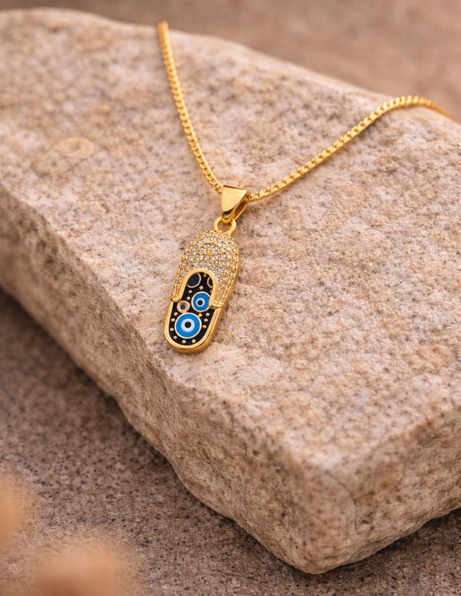 Collar con dije Nazar con acabado baño de oro 18 K 2