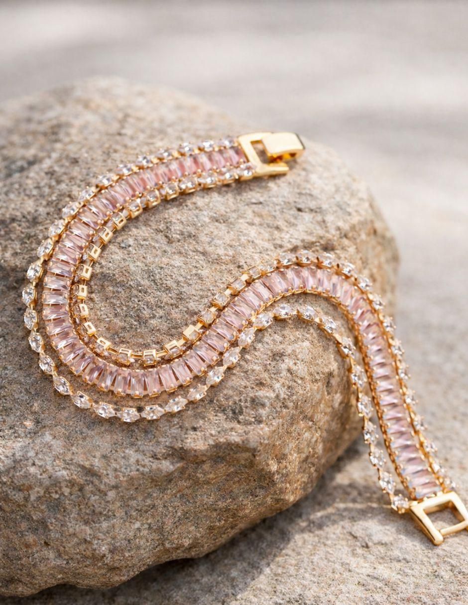 Pulsera yoiko "de" aleación metálica "con" zirconia 18 k brillauréa "acabado"