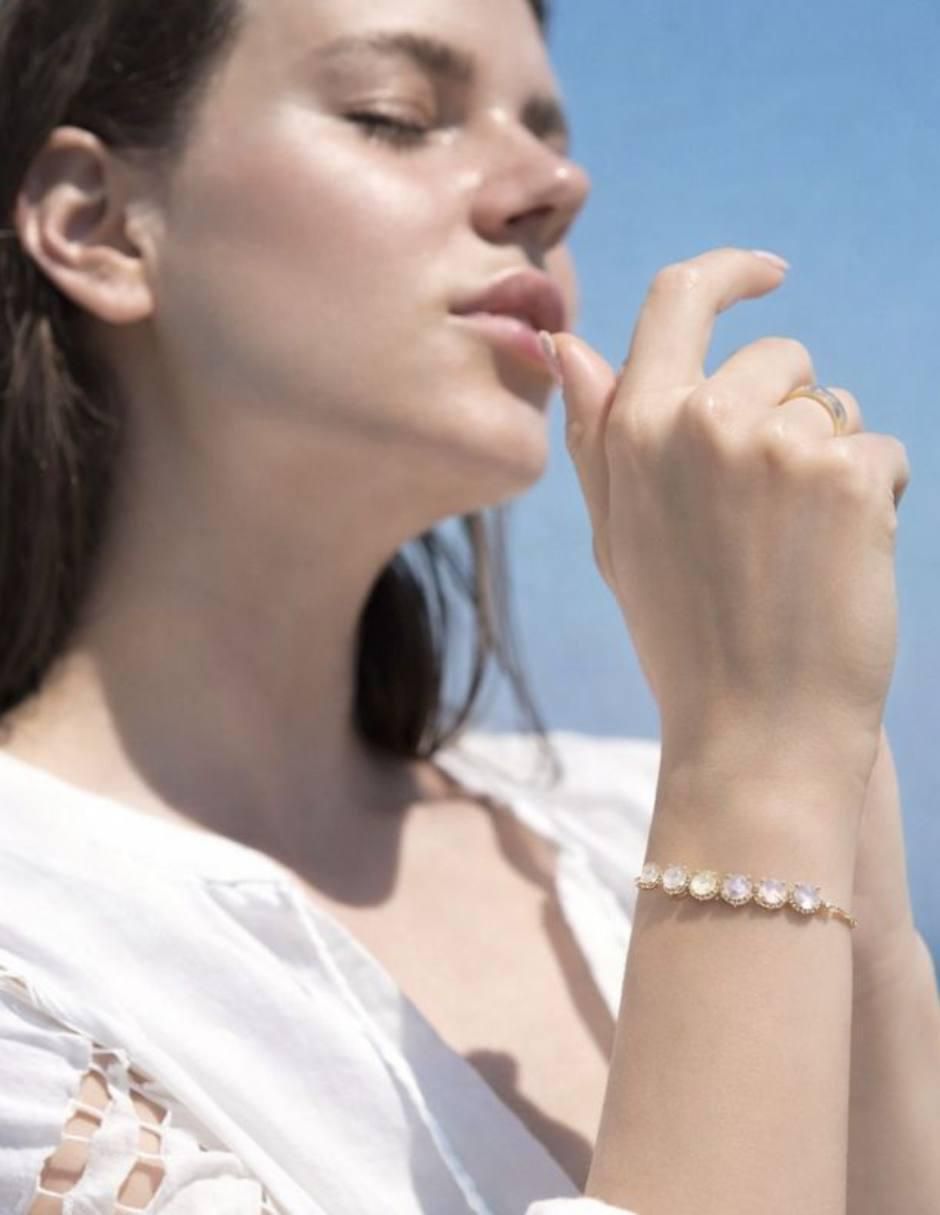 Pulsera con zirconia 18 K Etérea acabado Baño de oro 8