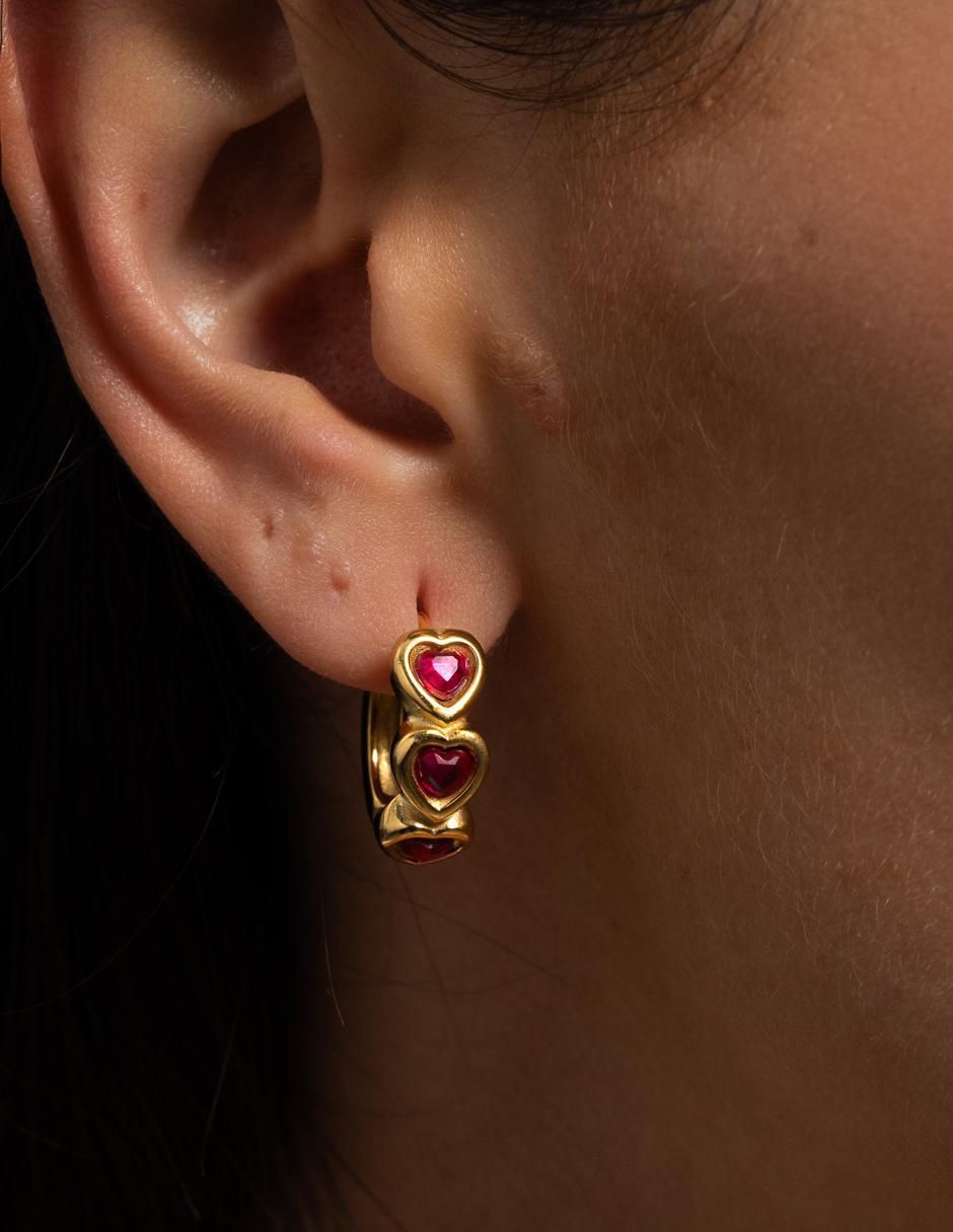 Arracadas de corazón vale con acabado baño de oro 14 k cristal 8