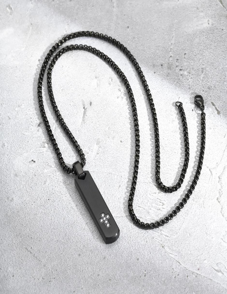 Collar con dije Cruz 3