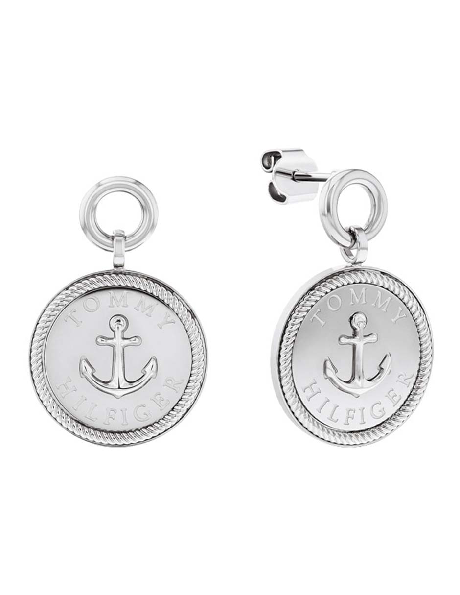Aretes cortos Charms con acabado brillante