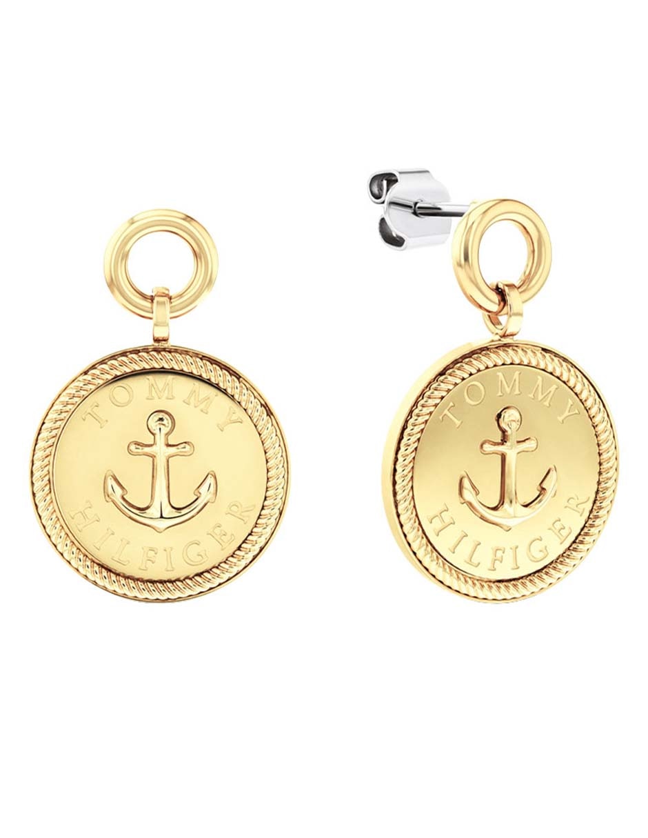Aretes cortos Charms con acabado brillante