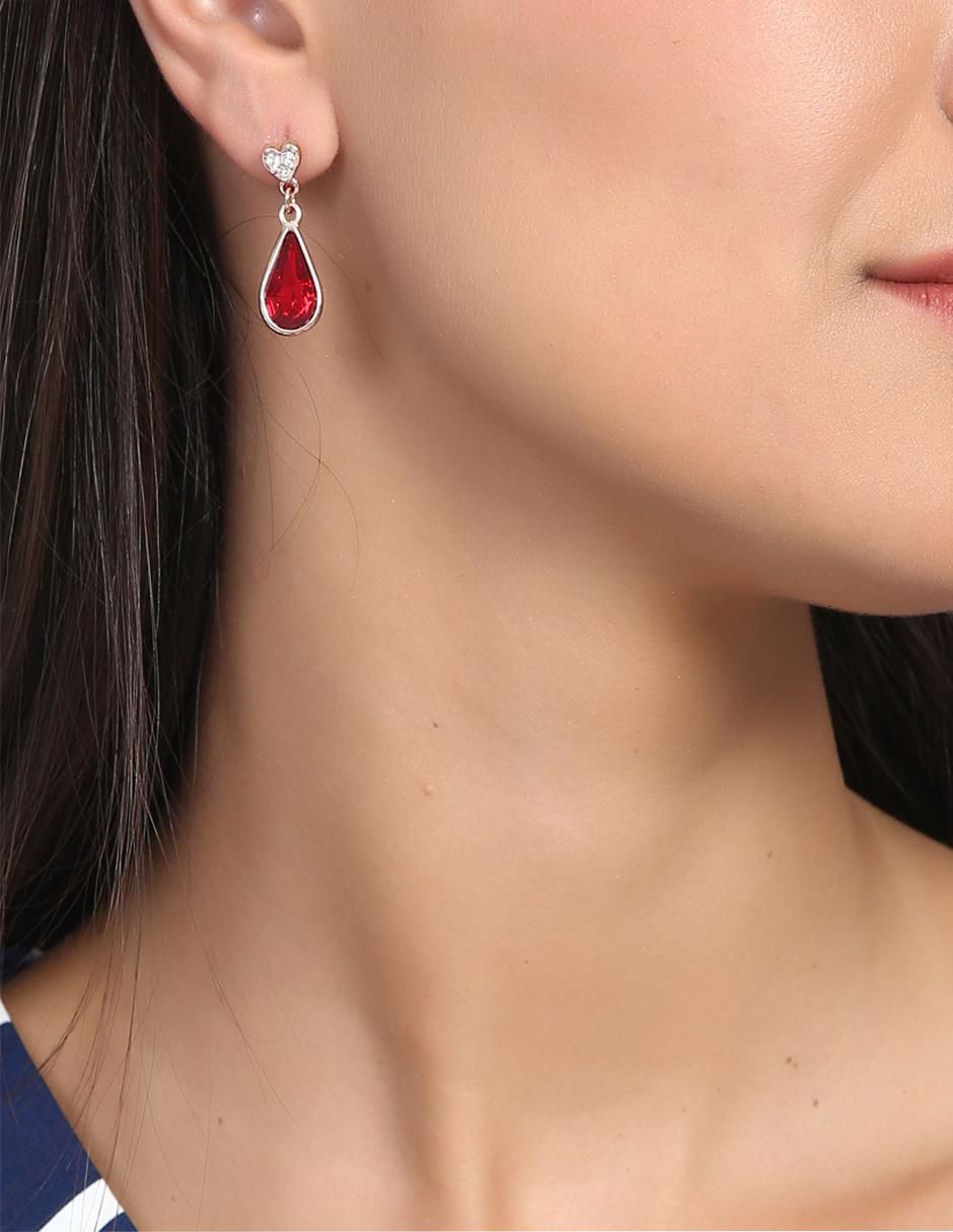Aretes cortos de gota Elegance con acabado baño de oro rosa 18 K cristal 3