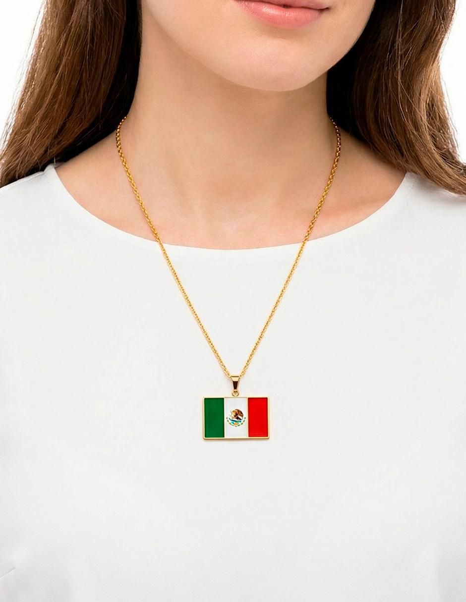Collar con dije rectangular Ana María México 4