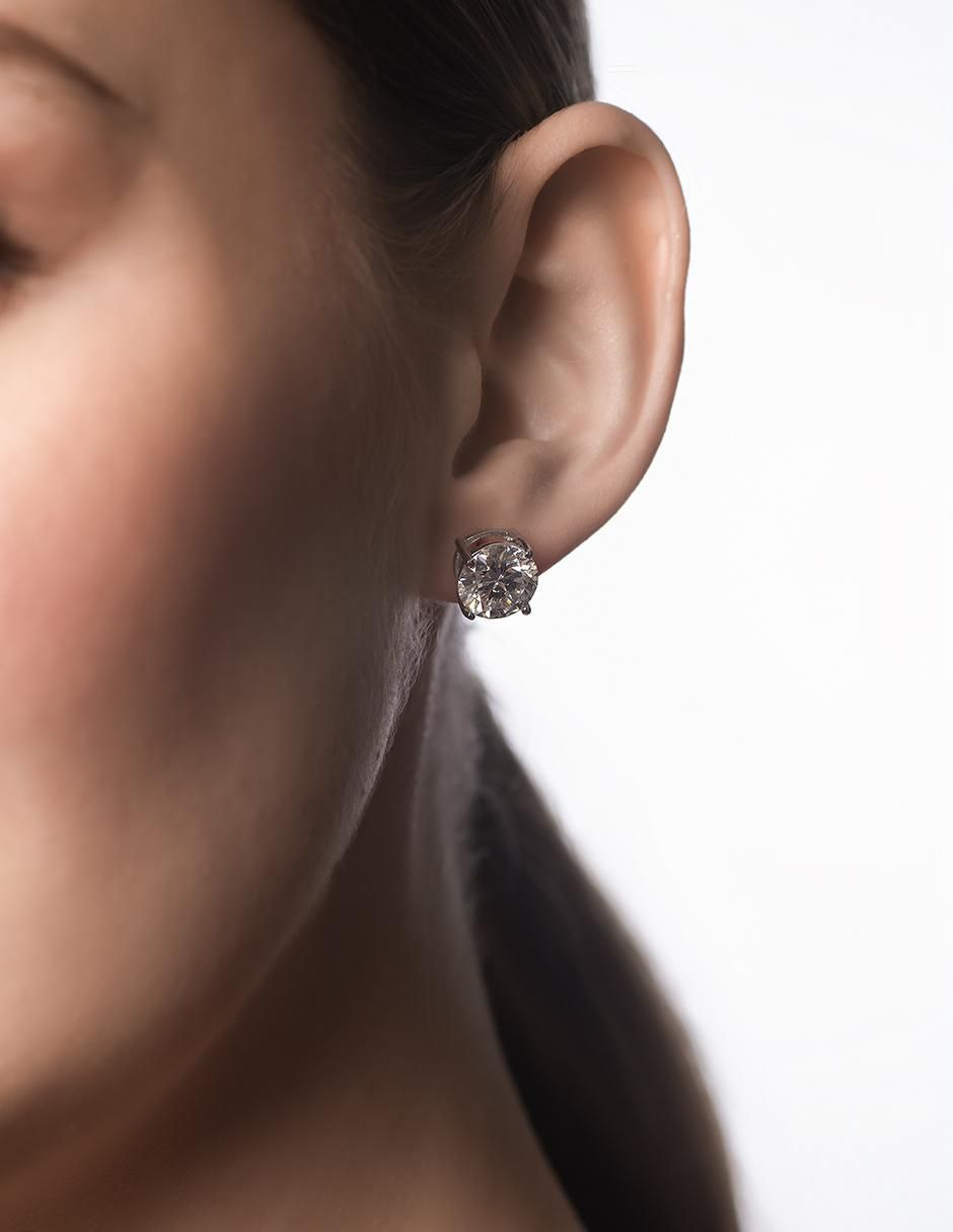 Broqueles circulares de plata con acabado brillante moissanita 4